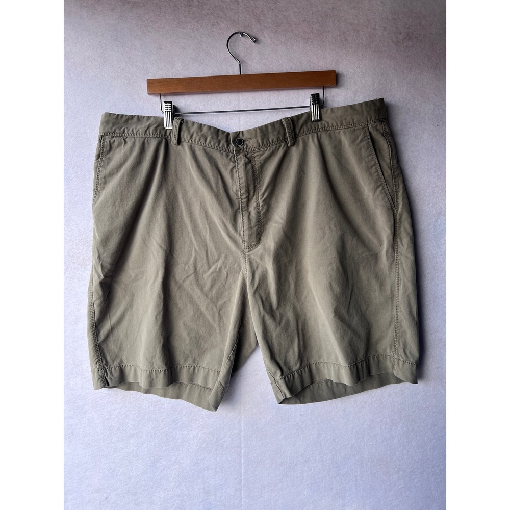 Tommy Bahama Mens 44 Khaki Green Cotton Tencel Blend Flat Front Chino Shorts Z43